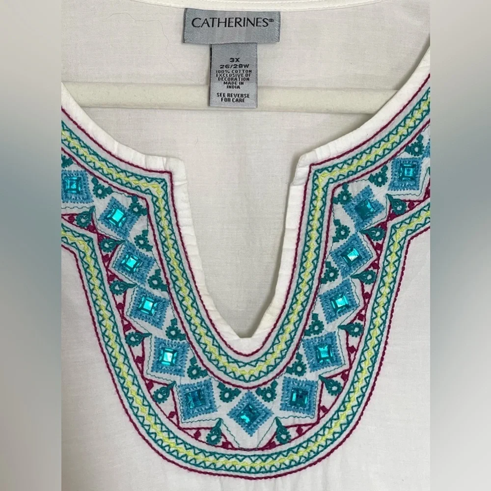 Catherine’s Women’s Plus Size Embroidered Beaded Tunic Top Size 3X 26/28W, White